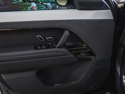 2025 Land Rover Range Rover Sport HSE