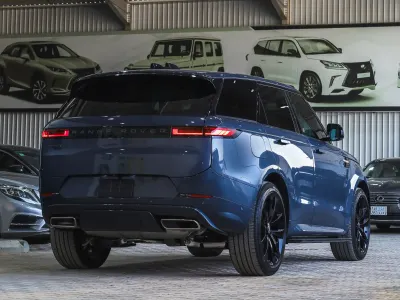 2025 Land Rover Range Rover Sport HSE