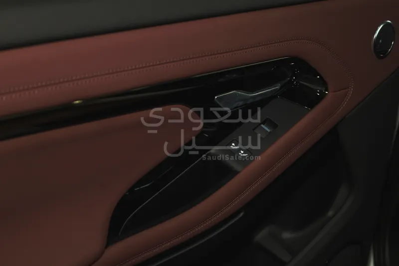 2025 Land Rover Range Rover Evoque