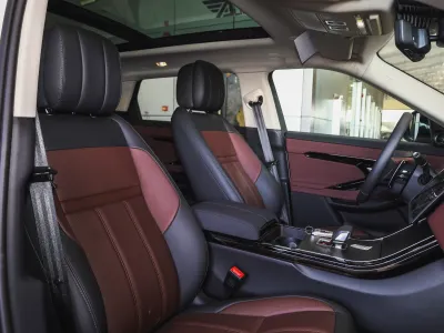 2025 Land Rover Range Rover Evoque