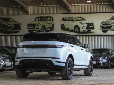 2025 Land Rover Range Rover Evoque