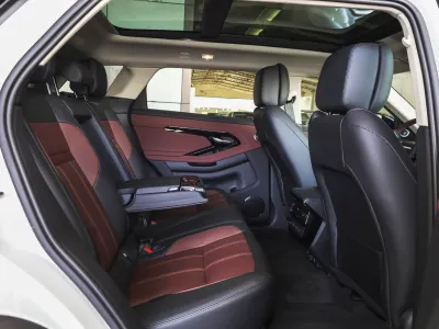 2025 Land Rover Range Rover Evoque