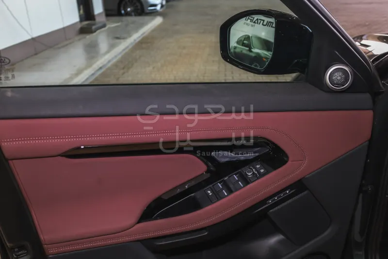 2025 Land Rover Range Rover Evoque