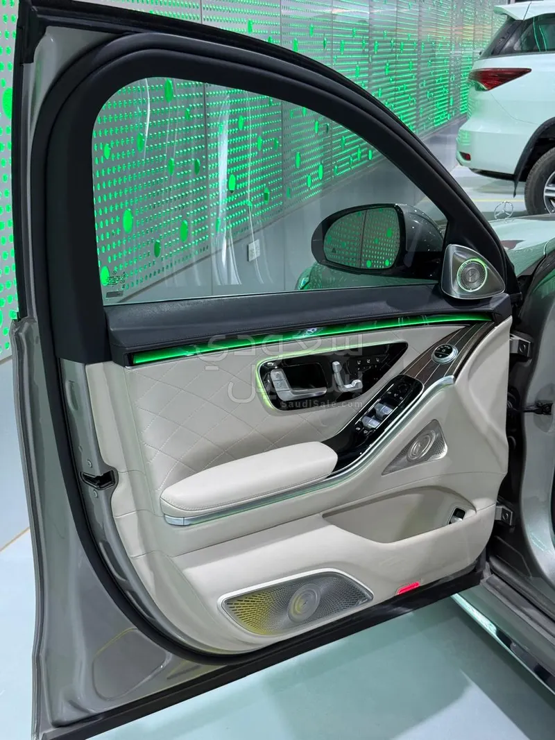 2023 Mercedes-Benz S 580