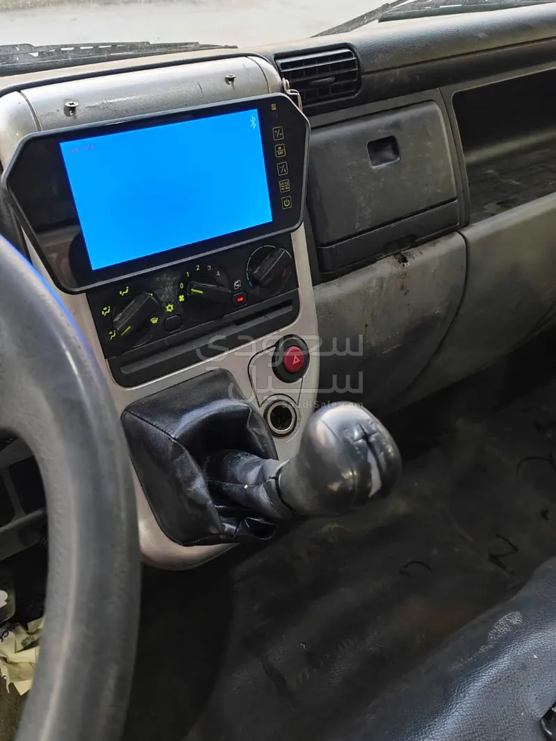 2020 متسوبيشي فوزو كنتر