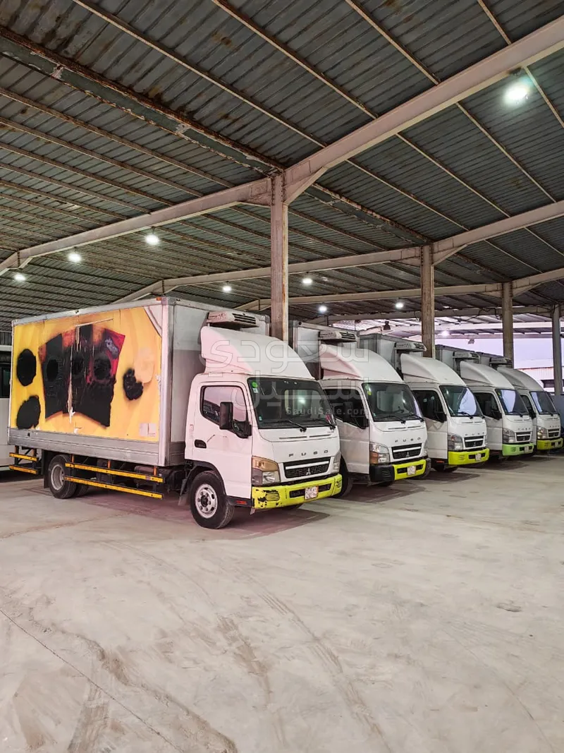 2020 متسوبيشي فوزو كنتر