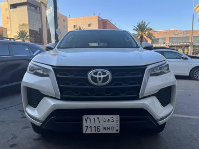 2021 تويوتا فورشنر جي اكس