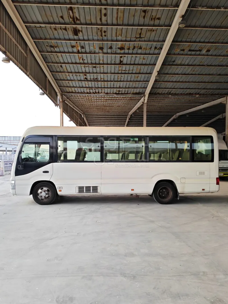 2019 تويوتا كوستر