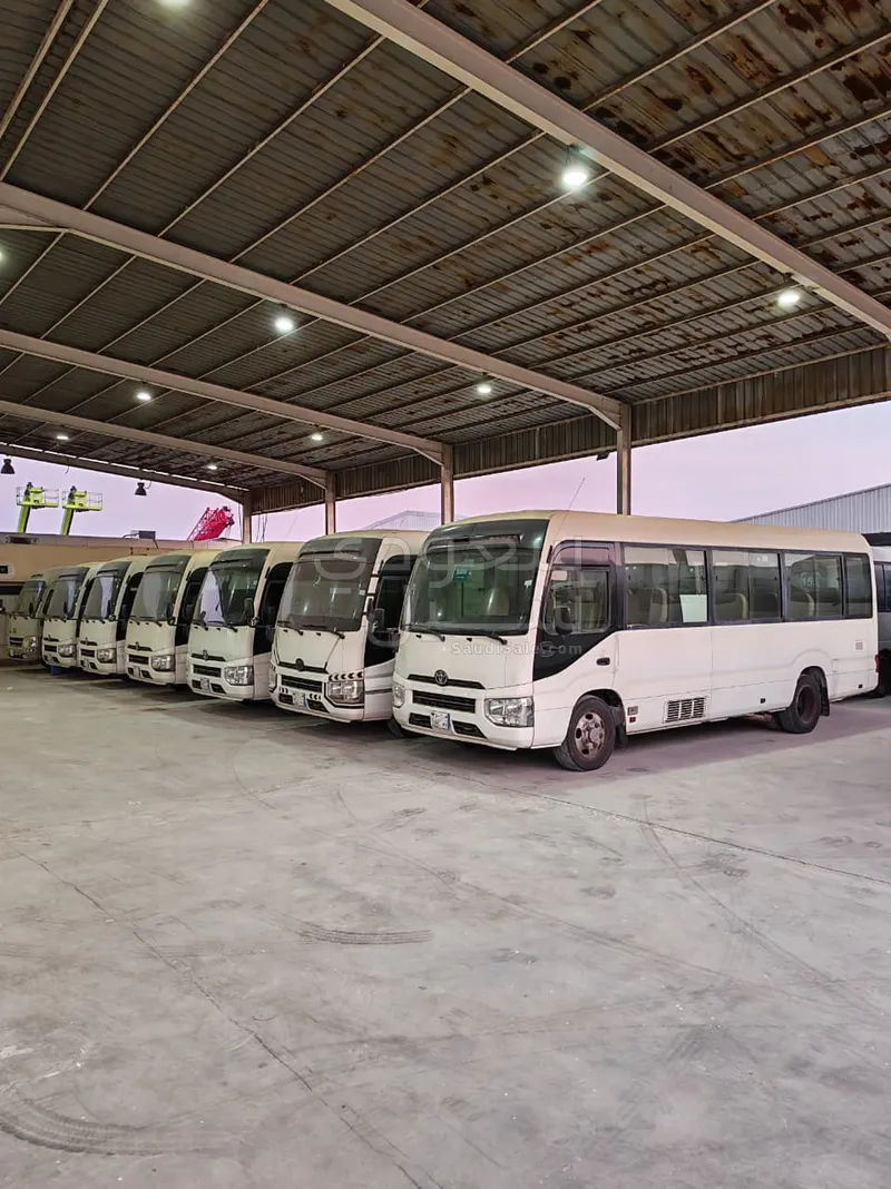 2019 تويوتا كوستر