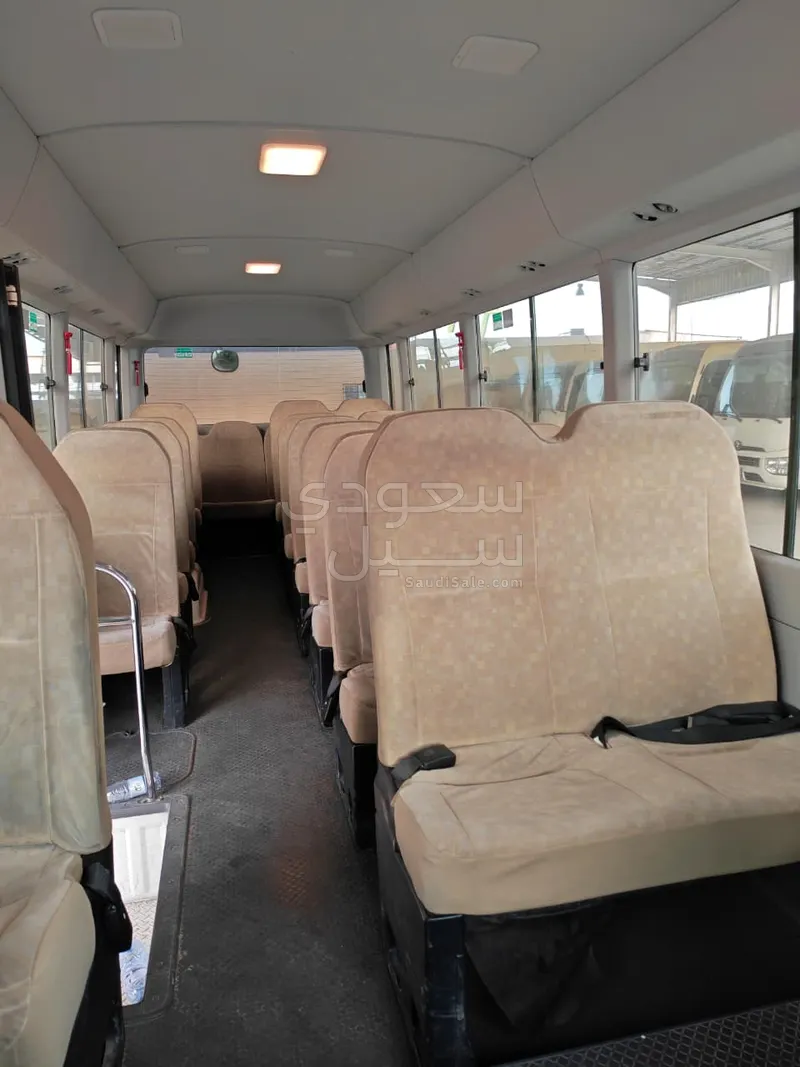 2019 تويوتا كوستر