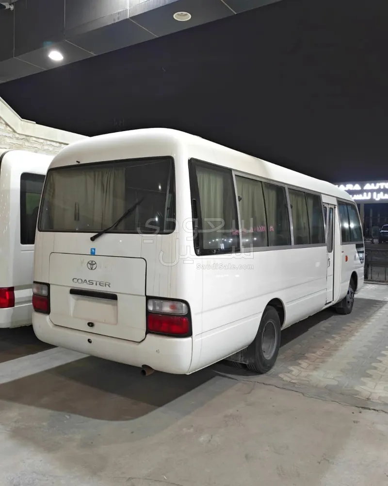 2014 تويوتا كوستر