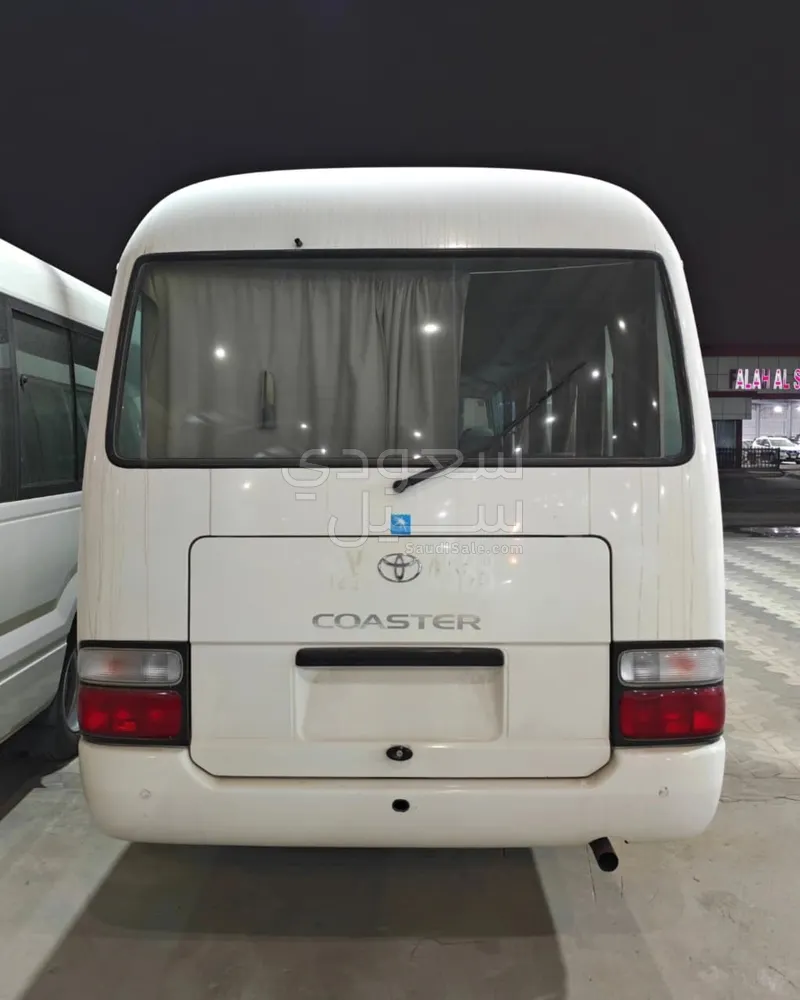 2014 تويوتا كوستر