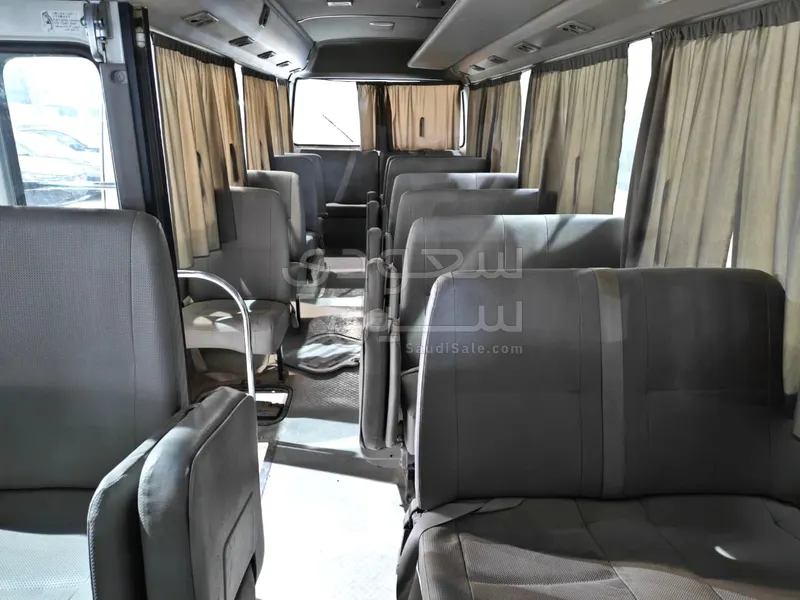 2014 تويوتا كوستر