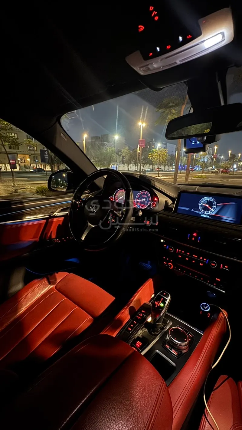 2018 بي ام دبليو الفئة اكس 6 إم كت