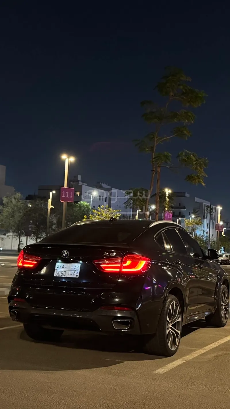 2018 بي ام دبليو الفئة اكس 6 إم كت