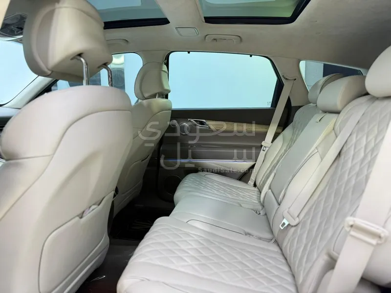 2022 جينيسيس جي في 80