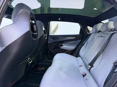 2025 بي واي دي سيل