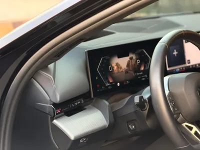 2024 بي ام دبليو الفئة الخامسة 520 أي إم كت