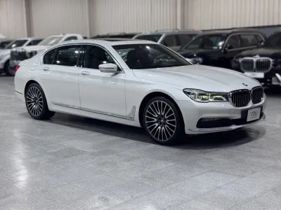 2017 بي ام دبليو الفئة السابعة 730 إل أي