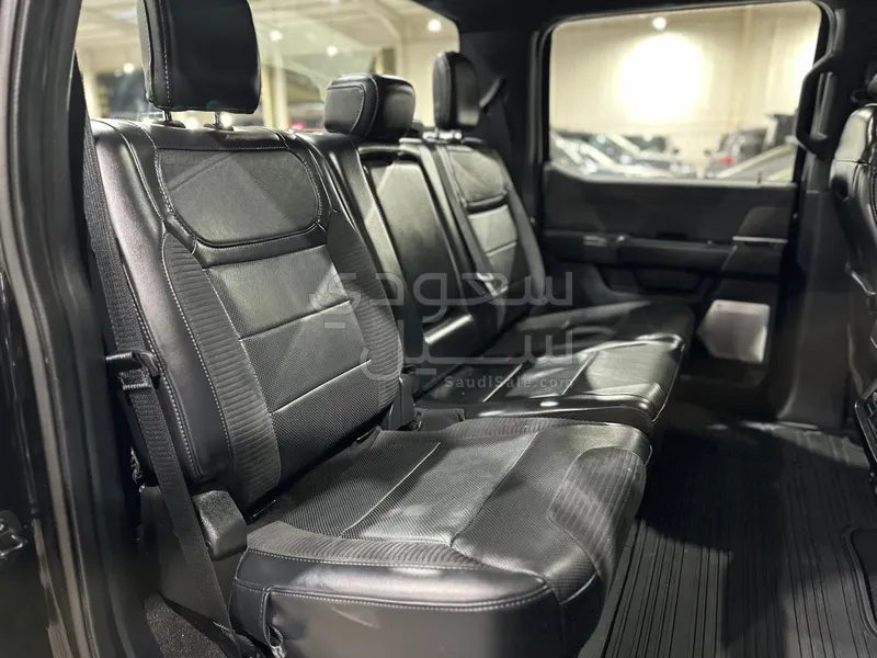 2022 فورد اف 150 رابتور