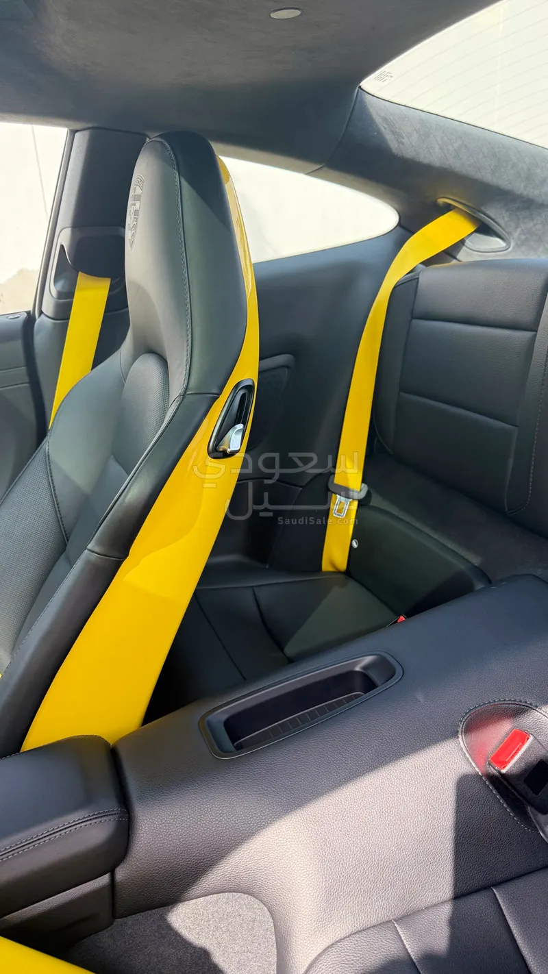 2017 بورش 911 كاريرا