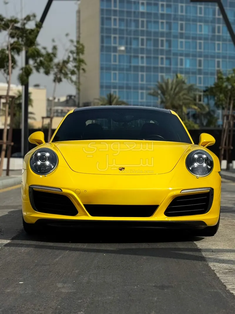 2017 بورش 911 كاريرا