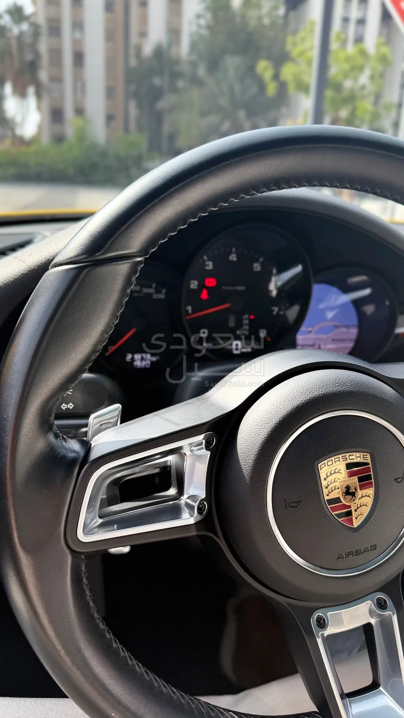 2017 بورش 911 كاريرا