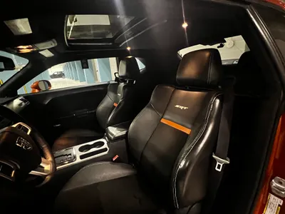 2011 دودج تشالنجر اس ار تي 8