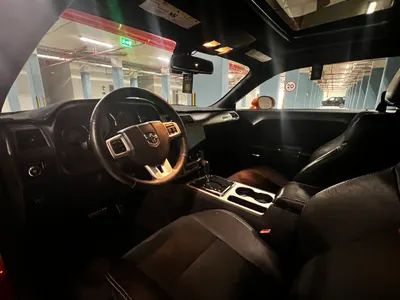 2011 دودج تشالنجر اس ار تي 8