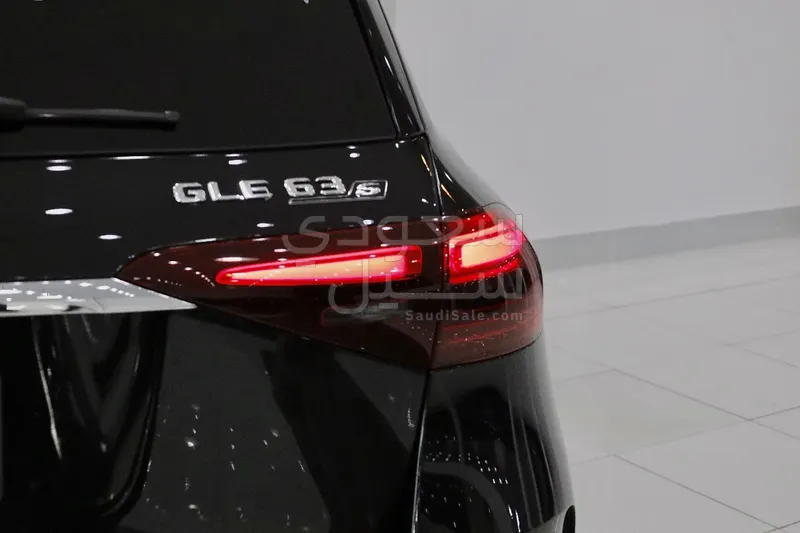 2024 مرسيدس - بنز جي إل إي 63إس أي إم جي