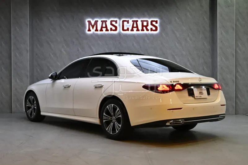 2025 مرسيدس - بنز إي 200