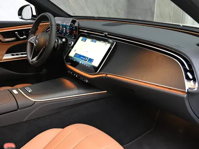 2025 مرسيدس - بنز إي 200