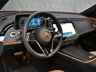 2025 مرسيدس - بنز إي 200