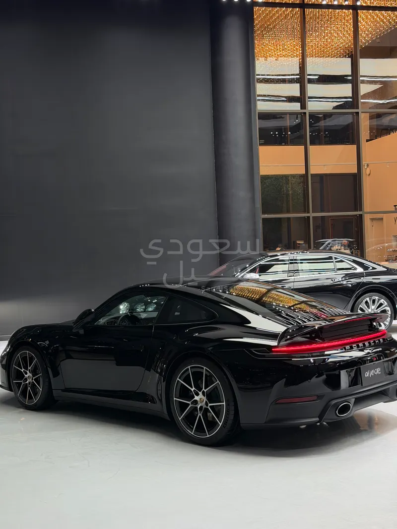 2026 بورش 911 كاريرا