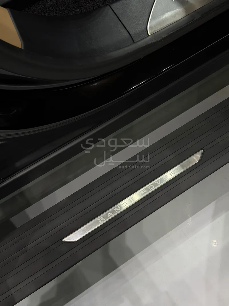 2025 لاند روفر رينج روفر فوج اس اي