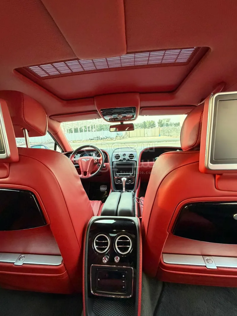 2016 بنتلي كونتيننتل فلاينج سبير مولينر