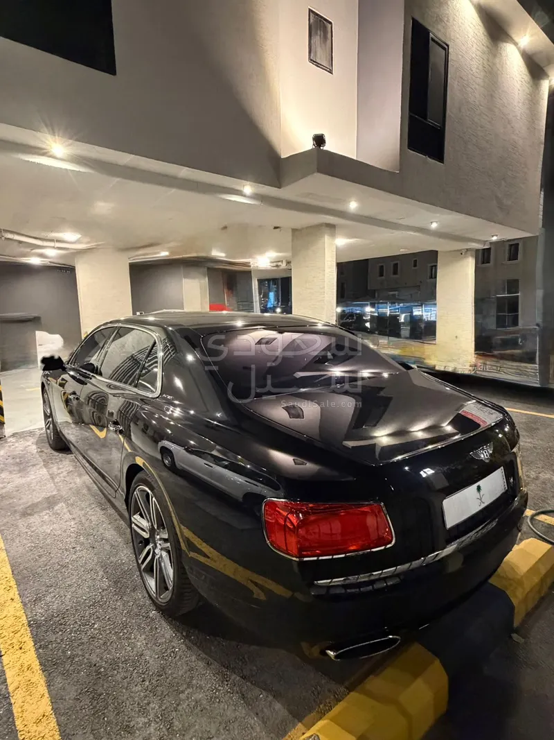 2016 بنتلي كونتيننتل فلاينج سبير مولينر