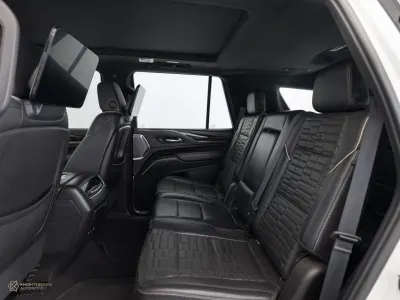 2021 كاديلاك اسكاليد