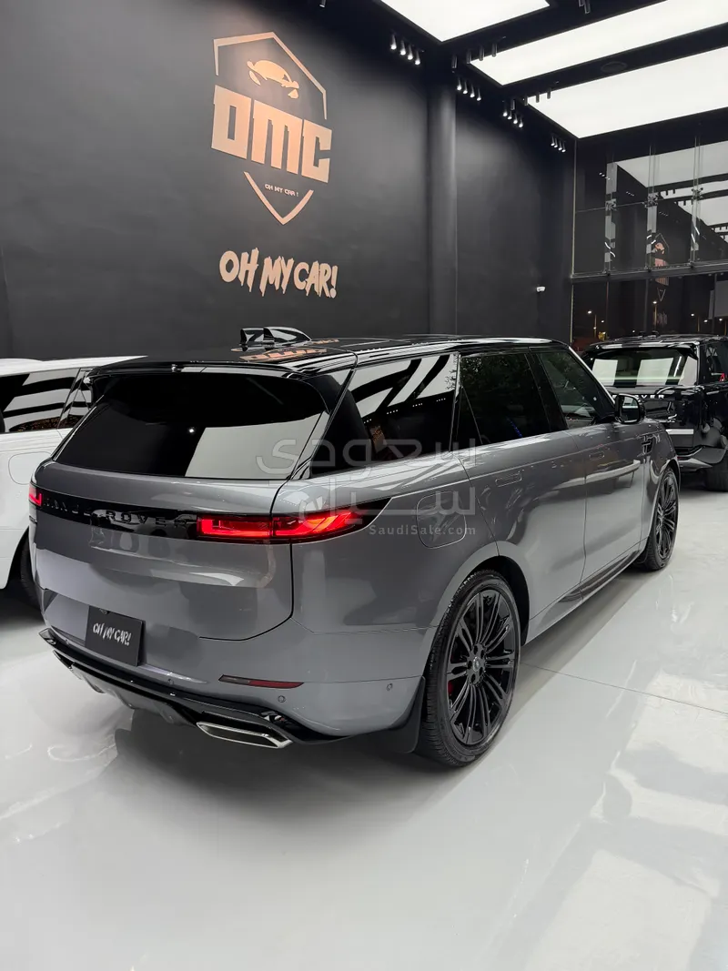 2025 لاند روفر رينج روفر سبورت اتش اس اي