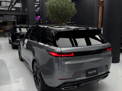 2025 لاند روفر رينج روفر سبورت اتش اس اي