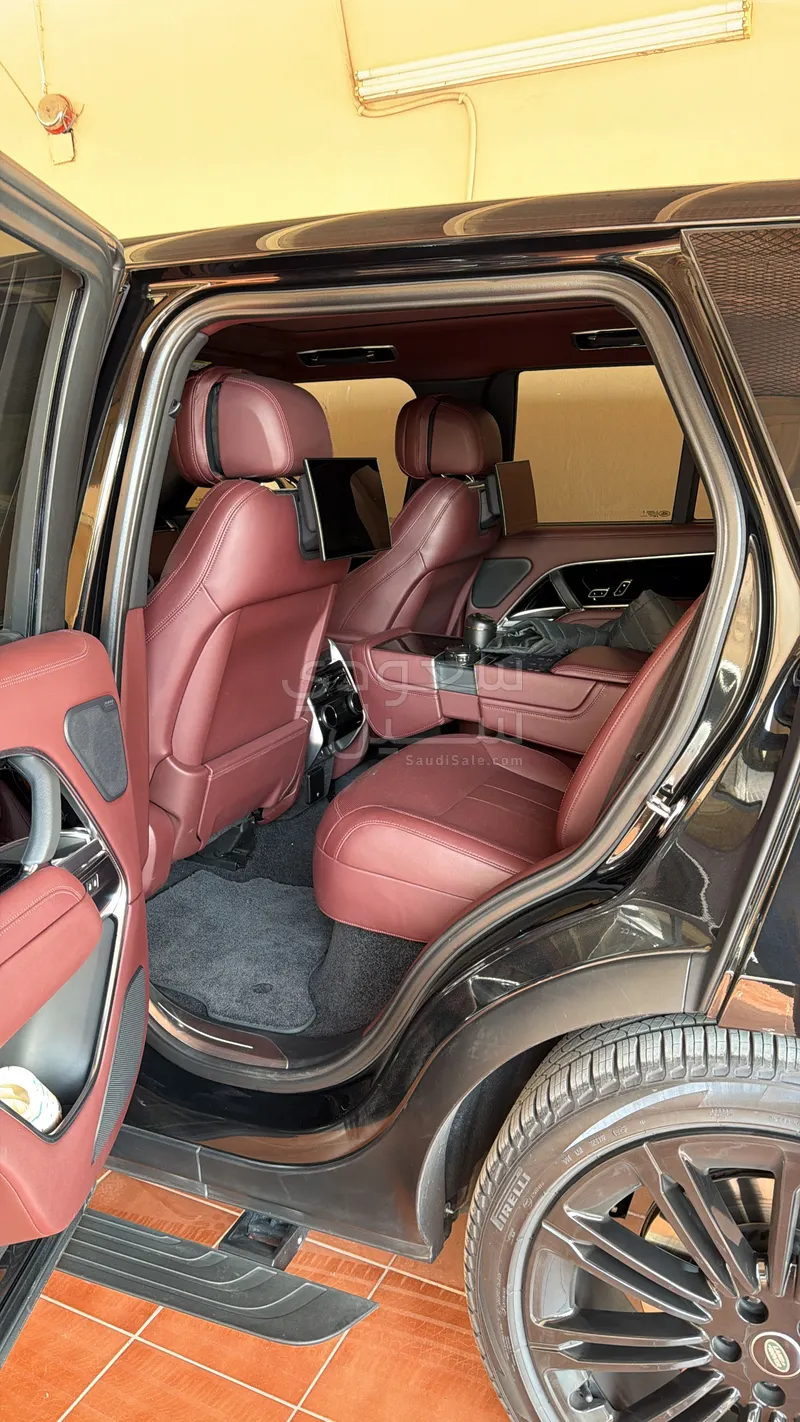 2023 لاند روفر رينج روفر فوج اوتوبيوغرافي