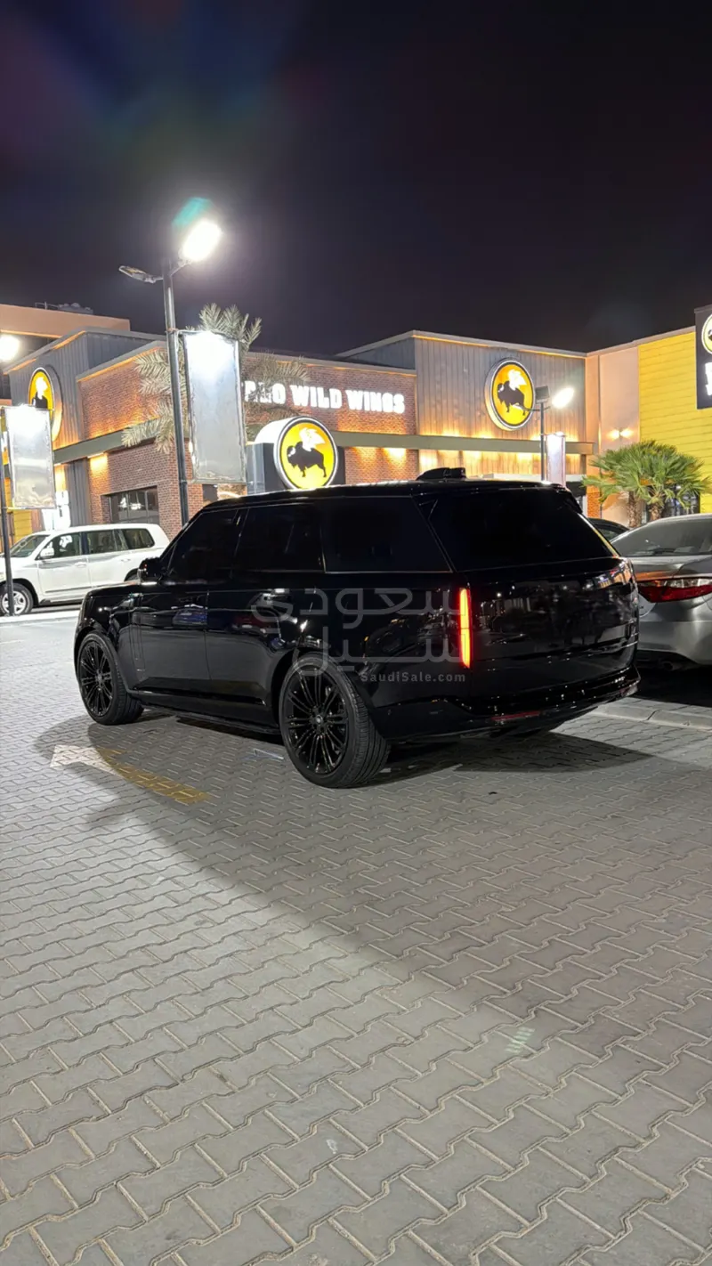 2023 لاند روفر رينج روفر فوج اوتوبيوغرافي