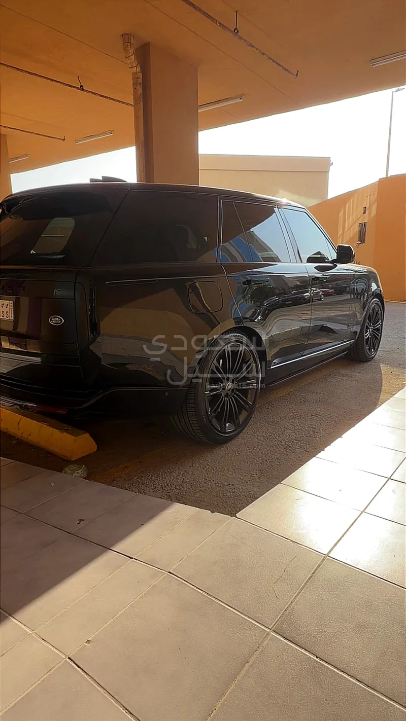 2023 لاند روفر رينج روفر فوج اوتوبيوغرافي