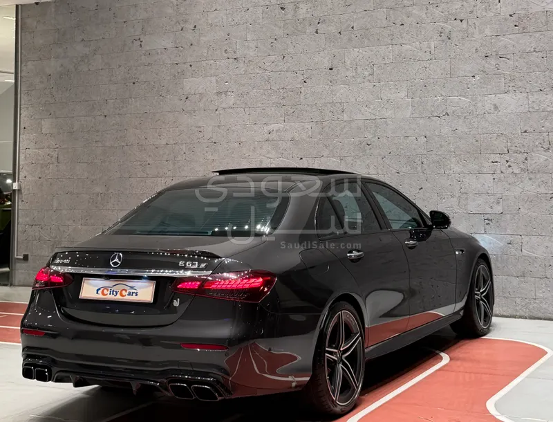 2021 مرسيدس - بنز إي 63إس أي إم جي