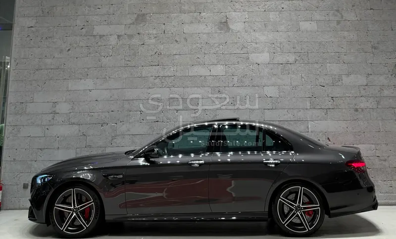 2021 مرسيدس - بنز إي 63إس أي إم جي