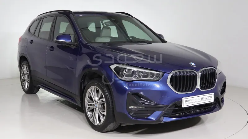 2021 بي ام دبليو الفئة اكس 1