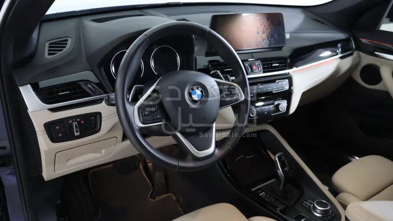 2021 بي ام دبليو الفئة اكس 1