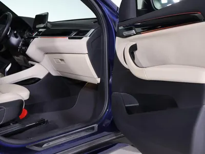 2021 بي ام دبليو الفئة اكس 1