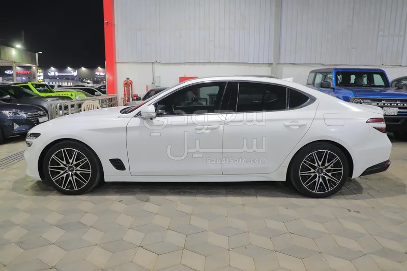 2022 جينيسيس جي 70