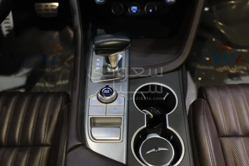 2022 جينيسيس جي 70